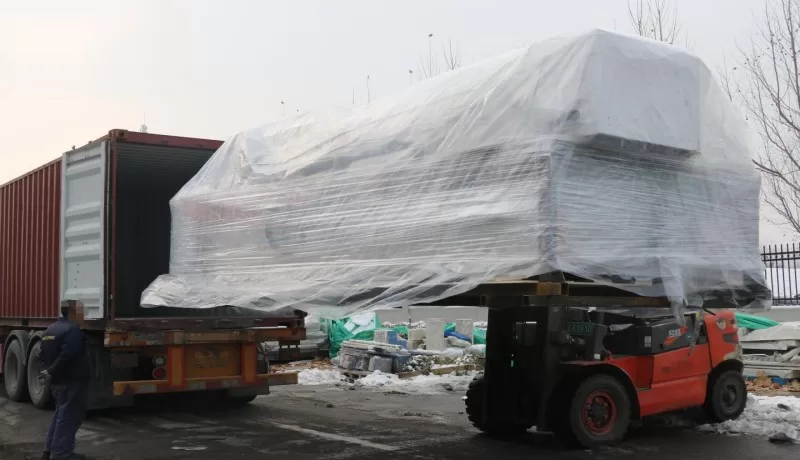 3000W 1530FP3T220 sheet and tube laser cutting machine and CCW3000 laser welding machine shipped to Spain6